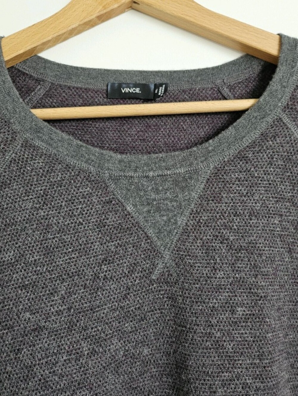VINCE Men's XL Gray Red Undertone Birdseye Sweater Crew Neck 80% Wool 20%Cashmer